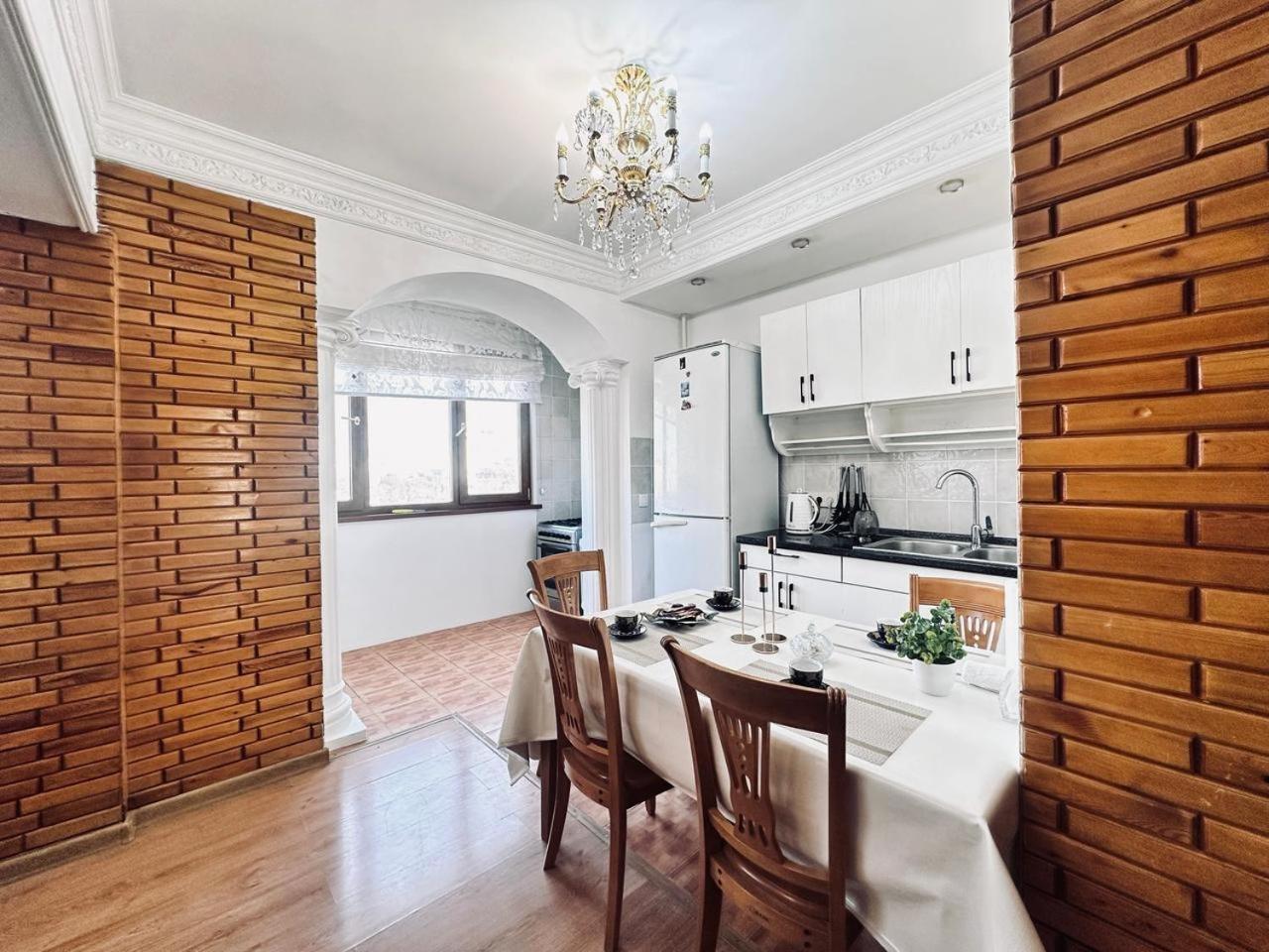 3 Ком Квартира На Абая Сейфуллина Almaty Bagian luar foto